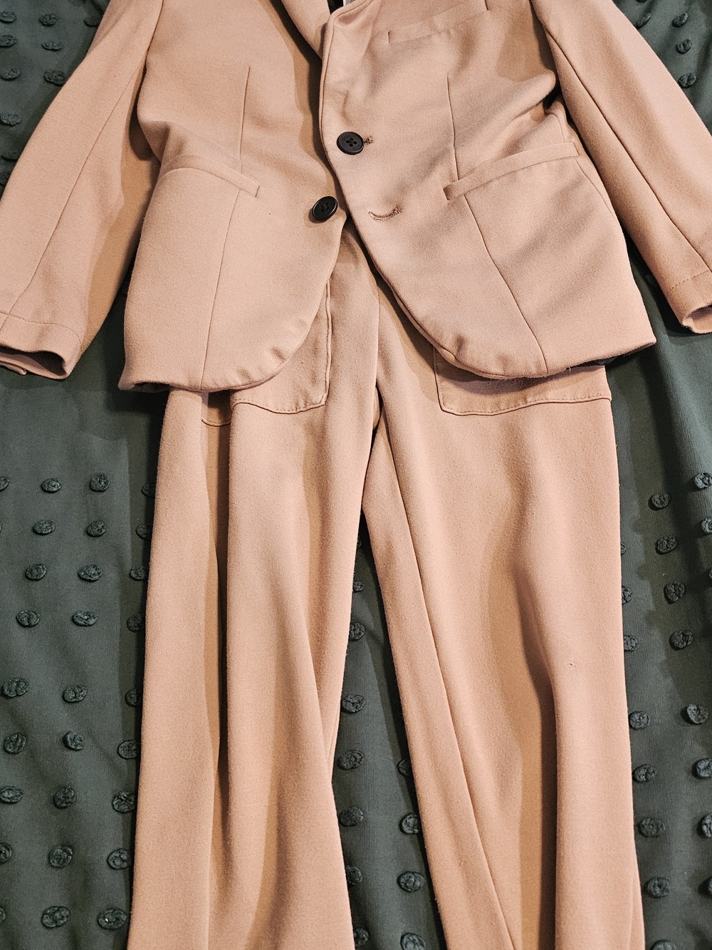 BOSS Hugo Boss Boys 2-Piece Suit – Size 5/108 – Tan/Beige
